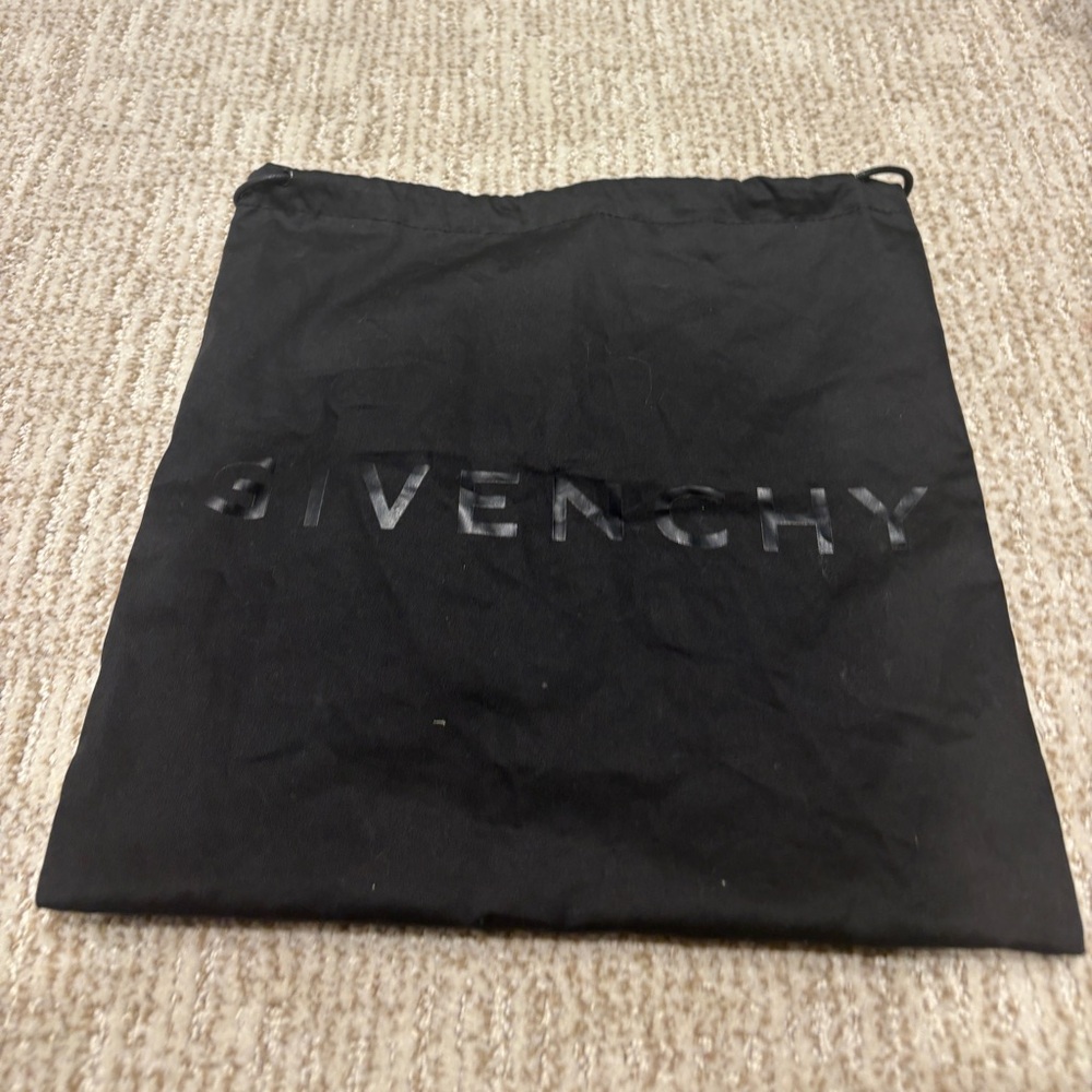 Givenchy Nano Atigonia Black Crossbody Bag - Picture 10 of 12